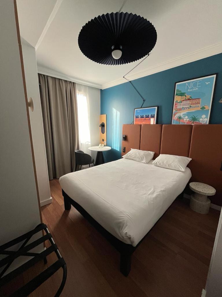 Standard Double Room,1580201564:JPEG